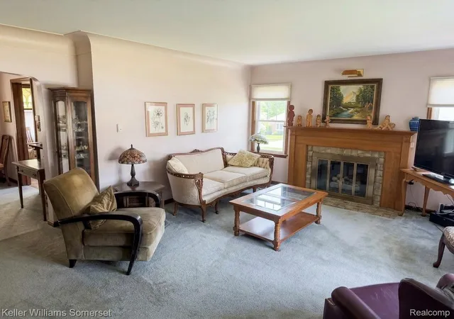 Photo 4 of Single family home for sale at 20695 Huntington Ave, Harper Woods, MI 48225 | MLS# 20261061619 | Listing updated on 2026-09-20