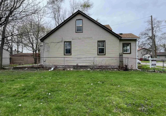 Photo 2 of Single family home for sale at 8086 Jackson Ave, Warren, MI 48089 | MLS# 5050217469 | Listing updated on 2026-08-20