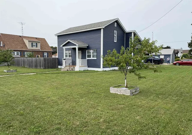 Photo 1 of Single family home for sale at 480 Shattuck Rd, Saginaw, MI 48604 | MLS# 5050217470 | Listing updated on 2026-09-11