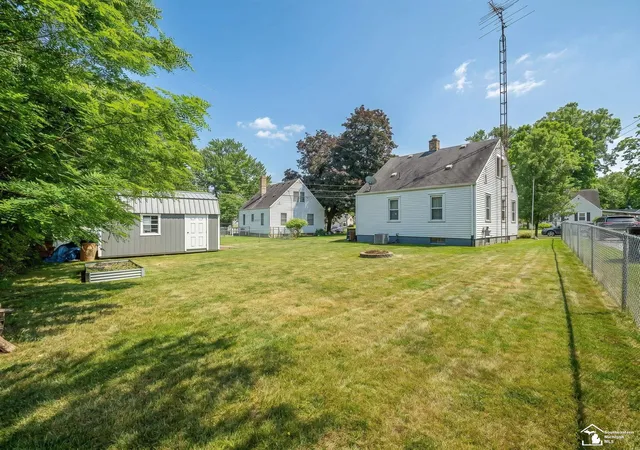 29th image of 411 Center Dr, Tecumseh, MI 49286 | MLS# 57050217474