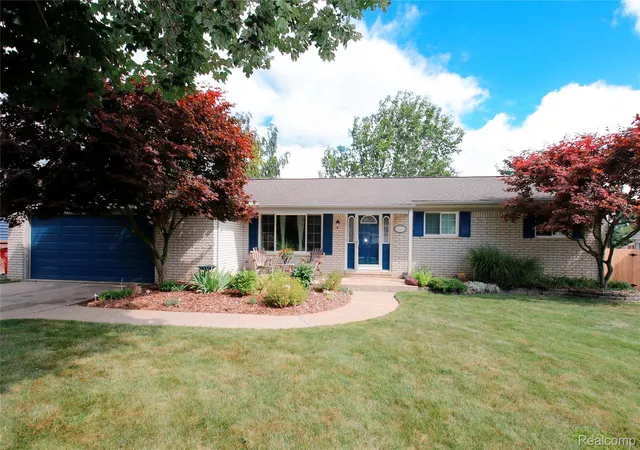 Photo 1 of Sale Pending at 11429 S Crestline Dr, Washington, MI 48095 | MLS# 20261061649 | Listing updated on 2026-08-17