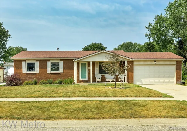 Photo 1 of Sale Pending at 6010 Barker Ave, Waterford, MI 48329 | MLS# 20261061652 | Listing updated on 2026-08-30