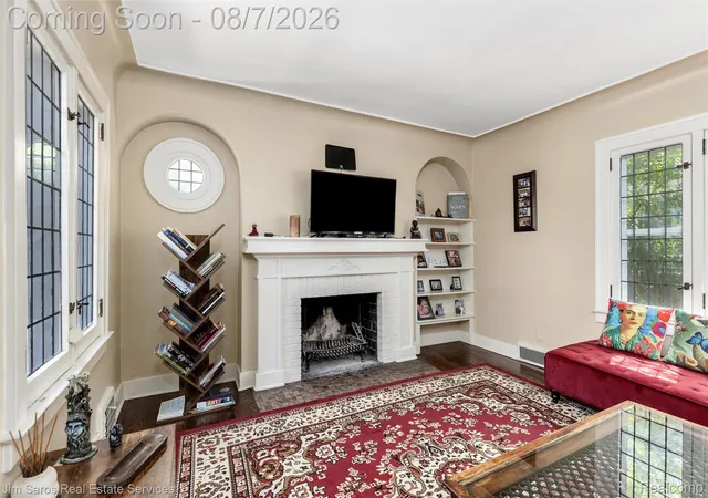 3rd image of 641 Fisher Rd, Grosse Pointe, MI 48230 | MLS# 20261061657