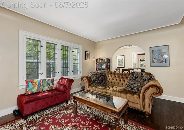 4th image of 641 Fisher Rd, Grosse Pointe, MI 48230 | MLS# 20261061657