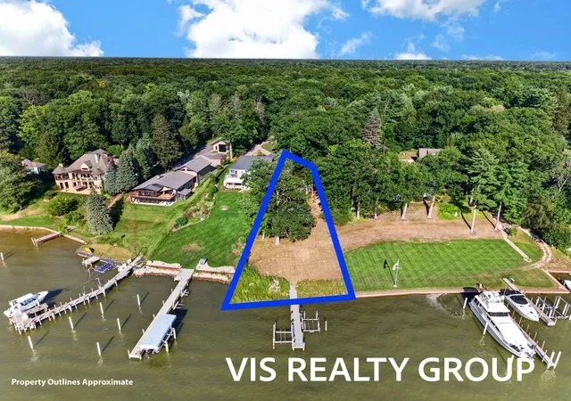 31st image of 18295 N Fruitport Rd, Spring Lake, MI 49456 | MLS# 71026040709