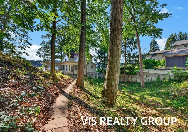 3rd image of 18295 N Fruitport Rd, Spring Lake, MI 49456 | MLS# 71026040709