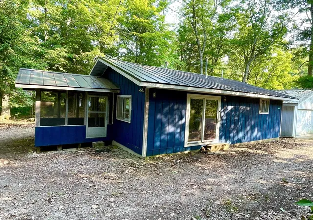 Photo 3 of Single family home for sale at 4483 Hickory Ave, Honor, MI 49640 | MLS# 78080071958 | Listing updated on 2026-09-03