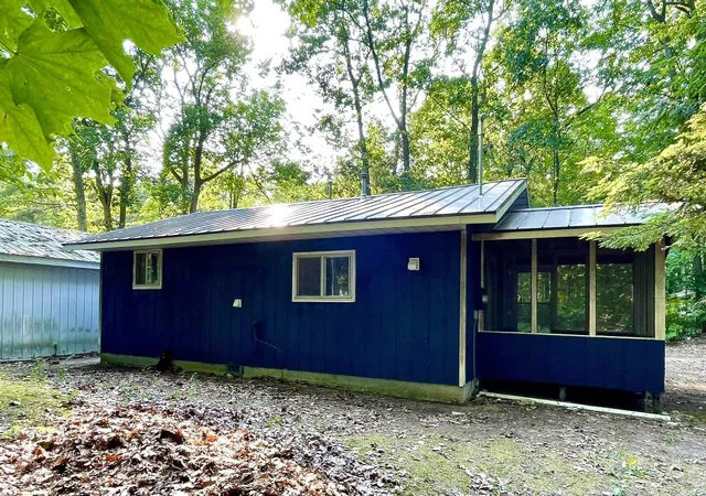 Photo 3 of Single family home for sale at 4483 Hickory Ave, Honor, MI 49640 | MLS# 78080071958 | Listing updated on 2026-09-03