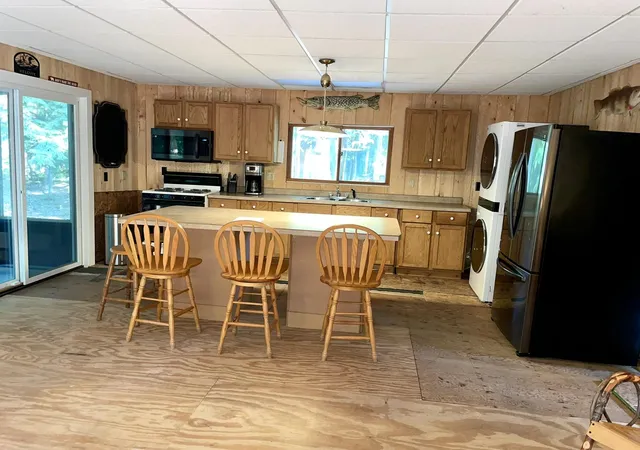 Photo 4 of Single family home for sale at 4483 Hickory Ave, Honor, MI 49640 | MLS# 78080071958 | Listing updated on 2026-09-03
