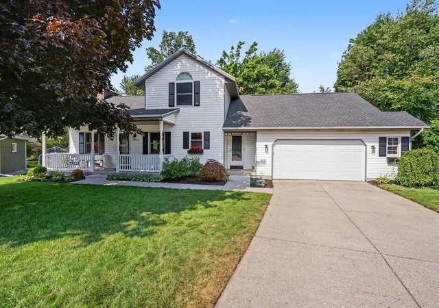 1st image of 13813 Fox Trail Dr, Holland, MI 49424 | MLS# 71026040725