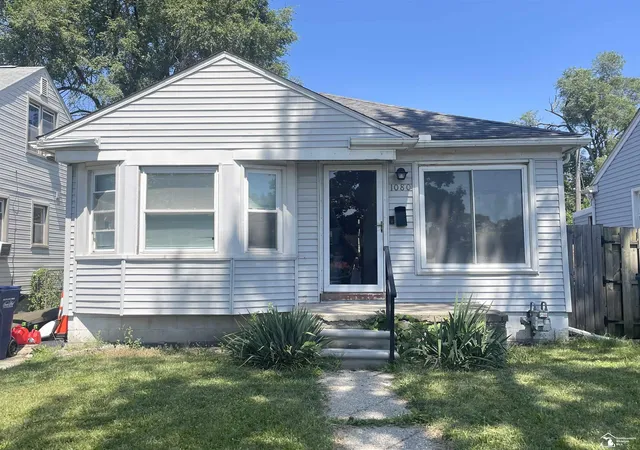 1st image of 1080 Cloverlawn Blvd, Lincoln Park, MI 48146 | MLS# 57050217477