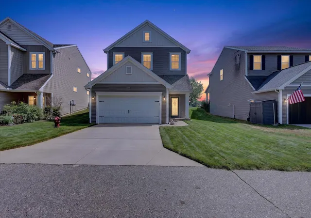 Photo 2 of Single family home for sale at 1314 Highland Hl, Lowell, MI 49331 | MLS# 65026040727 | Listing updated on 2026-09-16