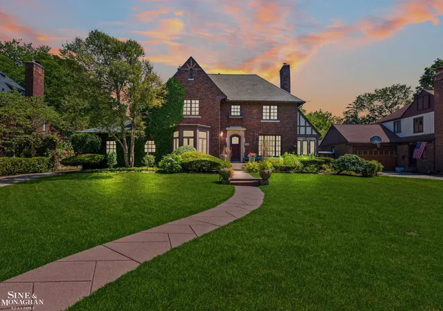 Photo 1 of Sale Pending at 726 Westchester Rd, Grosse Pointe Park, MI 48230 | MLS# 58050217482 | Listing updated on 2026-08-23