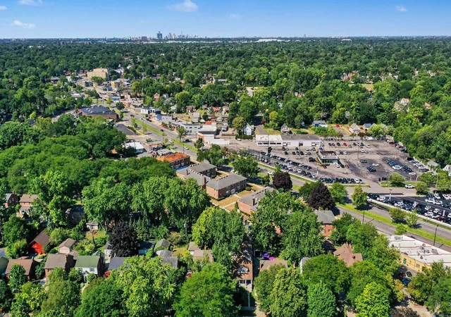 28th image of 907 University Pl, Grosse Pointe, MI 48230 | MLS# 81026040744