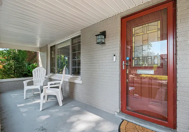 4th image of 907 University Pl, Grosse Pointe, MI 48230 | MLS# 81026040744