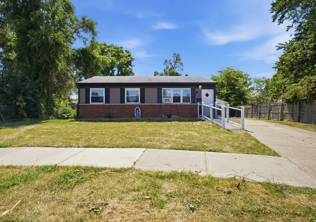 1st image of 1360 Woodglen Ave, Ypsilanti, MI 48198 | MLS# 81026040746