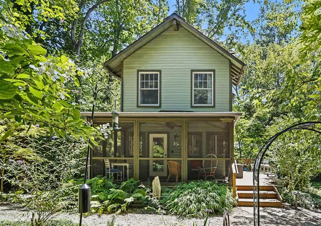 Photo 3 of Single family home for sale at 6650 Pine Ln, Sawyer, MI 49125 | MLS# 69026040734 | Listing updated on 2026-08-21