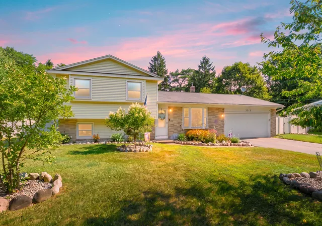 1st image of 3312 Dublin Ave, Kalamazoo, MI 49006 | MLS# 66026040747
