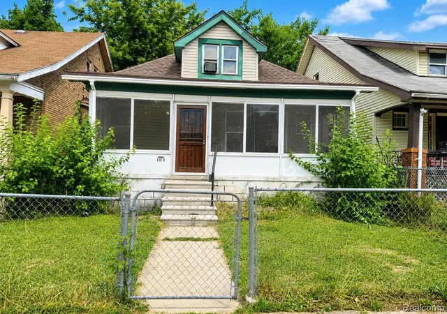 Photo 1 of Single family home for sale at 4618 Bewick St, Detroit, MI 48214 | MLS# 20261061692 | Listing updated on 2026-09-08