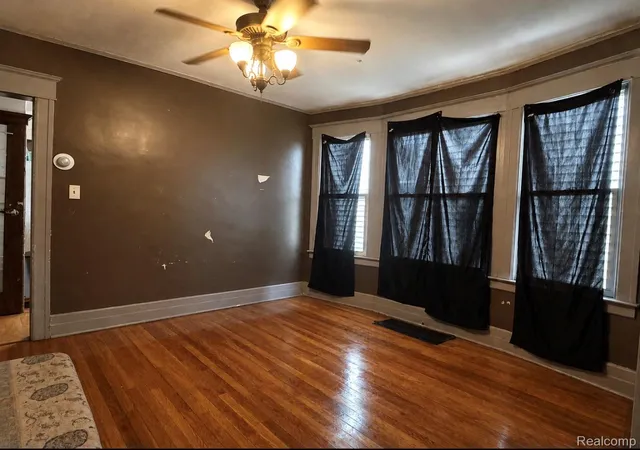 Photo 4 of Single family home for sale at 4618 Bewick St, Detroit, MI 48214 | MLS# 20261061692 | Listing updated on 2026-09-08