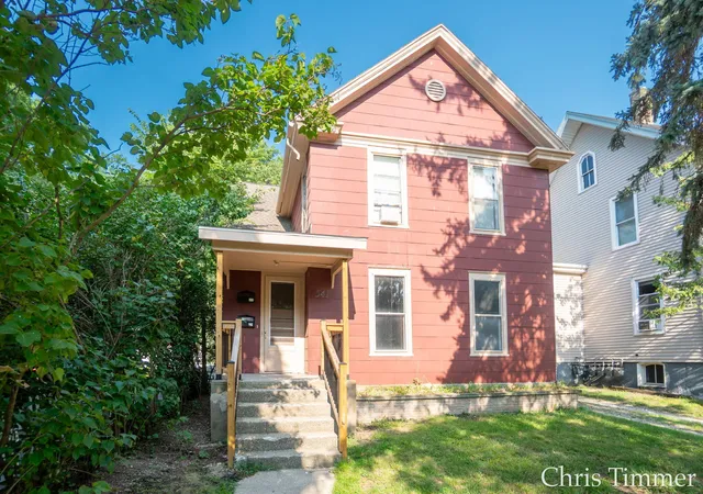 2nd image of 541 Coit Ave Ne, Grand Rapids, MI 49503 | MLS# 65026040736