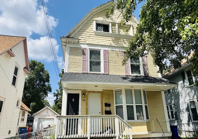 image of 119 Sutton St Sw, Grand Rapids Charter Township Kent, MI 49507 | MLS# 65026040748