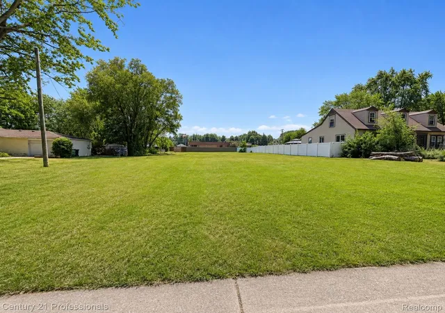 1st image of 5610 Noll St, Sterling Heights, MI 48310 | MLS# 20261061696
