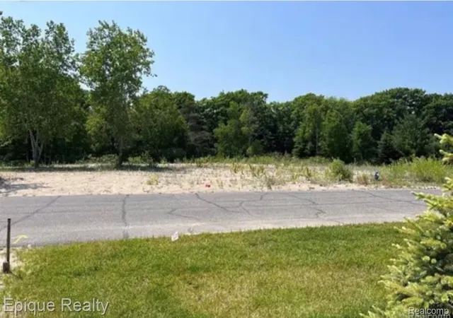 4th image of 7269 Shoreview Dr, Oscoda, MI 48750 | MLS# 20261061698