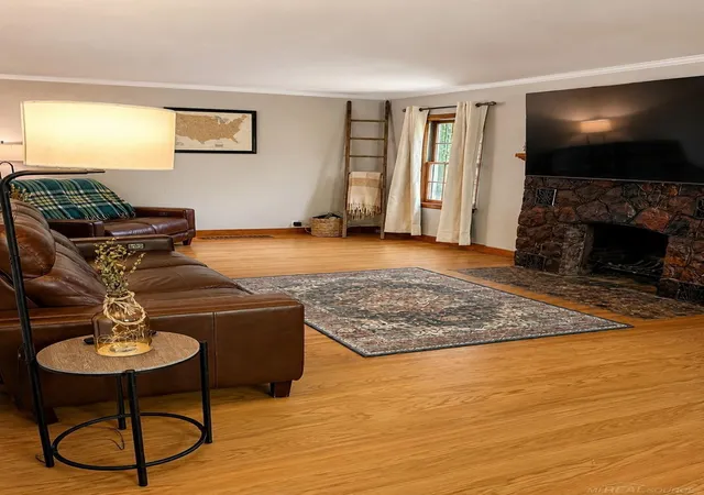 Photo 3 of Single family home for sale at 107 N Reinberg Ave, Scottville, MI 49454 | MLS# 58050217483 | Listing updated on 2026-08-19