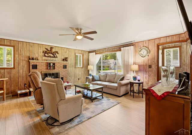 2nd image of 110 Chippewa Trl, Prudenville, MI 48651 | MLS# 61050217485