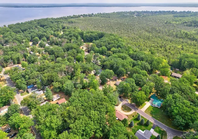 36th image of 110 Chippewa Trl, Prudenville, MI 48651 | MLS# 61050217485