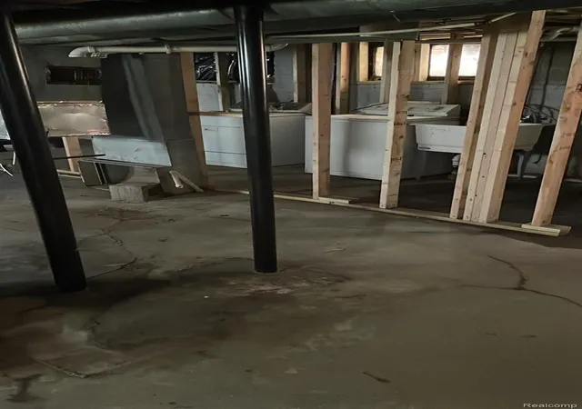 Photo 3 of Multi family home for sale at 7633 Woodrow Wilson St, Detroit, MI 48206 | MLS# 20261061703 | Listing updated on 2026-08-05