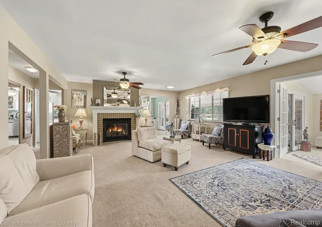 Photo 3 of Single family home for sale at 5134 Red Fox Dr, Brighton, MI 48114 | MLS# 20261061704 | Listing updated on 2026-09-12