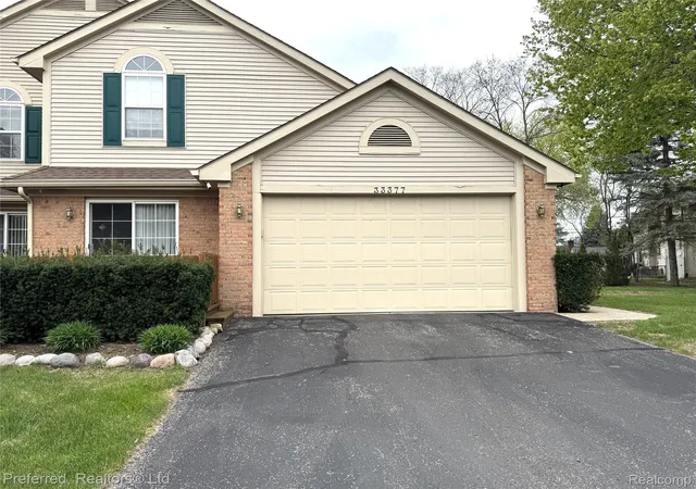 Photo 1 of Condo for sale at 33377 Norfolk St #3, Livonia, MI 48152 | MLS# 20261061715 | Listing updated on 2026-09-01