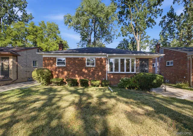 Photo 1 of Single family home for sale at 21840 Kenosha St, Oak Park, MI 48237 | MLS# 20261061728 | Listing updated on 2026-08-08