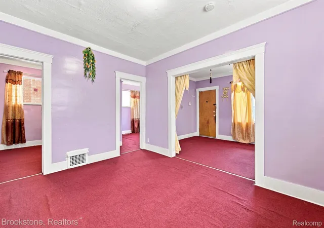 Photo 4 of Single family home for sale at 11753 Moran St, Hamtramck, MI 48212 | MLS# 20261061740 | Listing updated on 2026-09-25