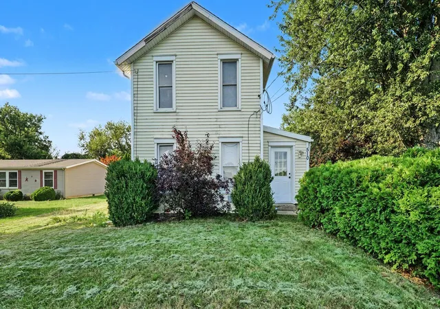 Single family home for sale at 510 W Elm St, Reading, MI 49274 | MLS# 53026040772