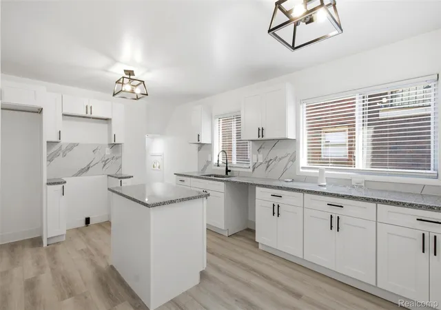 Photo 3 of Single family home for sale at 17373 Birwood St, Detroit, MI 48221 | MLS# 20261061743 | Listing updated on 2026-09-12