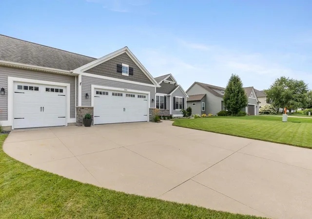 3rd image of 2080 Canopy Dr Sw, Byron Center, MI 49315 | MLS# 65026040773