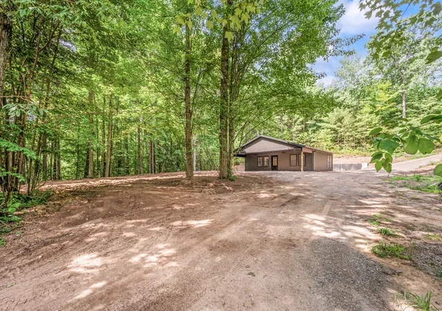 18th image of 19070 Joslin Cir, Big Rapids, MI 49307 | MLS# 72026040777