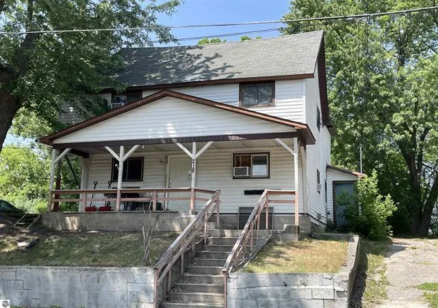 1st image of 218 Cottage St, Cadillac, MI 49601 | MLS# 72026040780