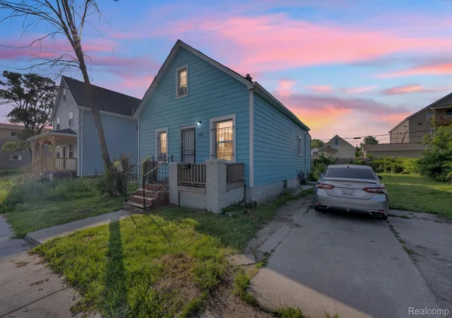 28th image of 2124 Halleck St, Hamtramck, MI 48212 | MLS# 20261061749