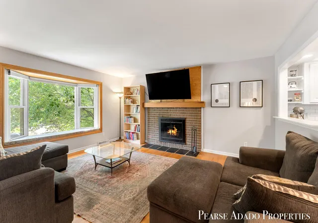 2nd image of 5822 Burgis Ave Se, Grand Rapids, MI 49508 | MLS# 65026040781