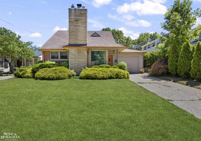 1st image of 306 Ridge Rd, Grosse Pointe Farms, MI 48236 | MLS# 58050217506