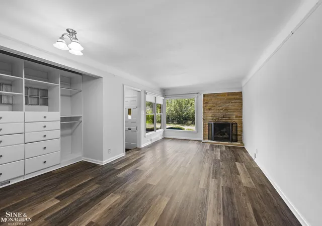 4th image of 306 Ridge Rd, Grosse Pointe Farms, MI 48236 | MLS# 58050217506