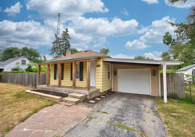 2nd image of 2955 Nathan Dr, Flint, MI 48506 | MLS# 5050217507