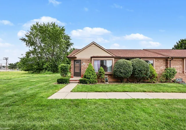 1st image of 16958 Kingsbrooke Dr, Clinton Township, MI 48038 | MLS# 58050217508