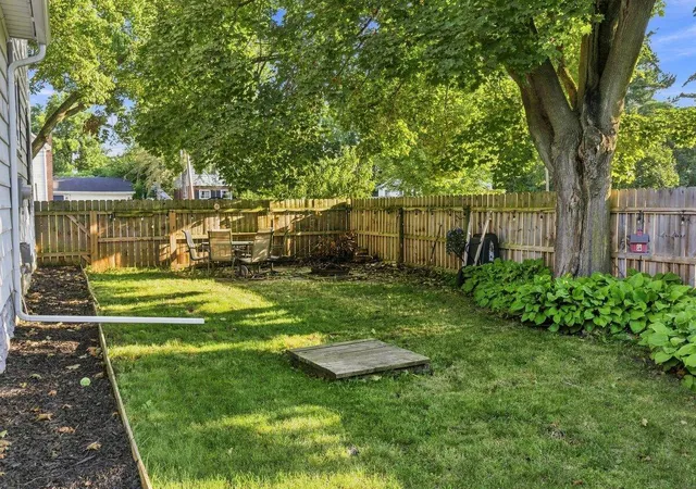29th image of 826 S Park St, Hastings, MI 49058 | MLS# 65026040785