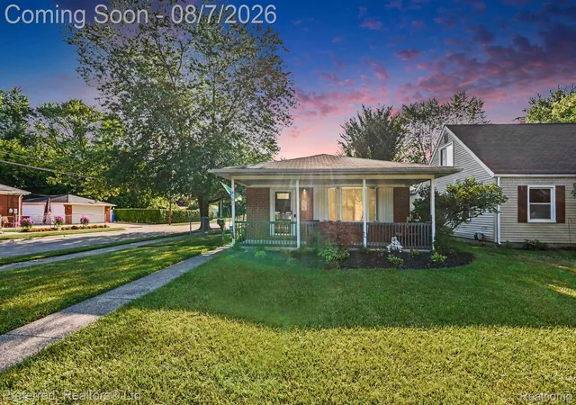 Photo 1 of Sale Pending at 4101 Parker St, Dearborn Heights, MI 48125 | MLS# 20261061767 | Listing updated on 2026-08-21