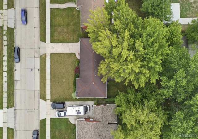 29th image of 20310 Woodside St, Harper Woods, MI 48225 | MLS# 20261061768